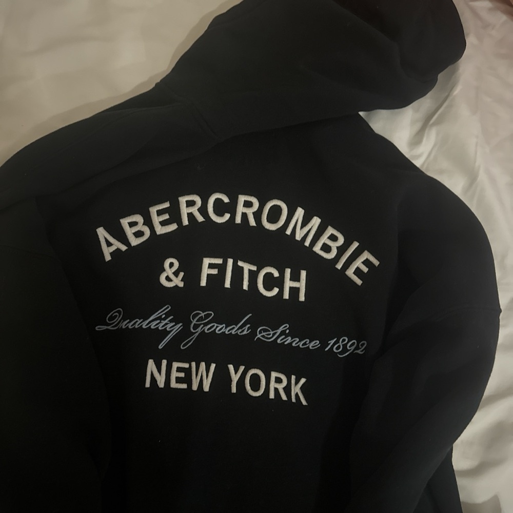 Abercrombie New York black jacket! It’s like new, only worn ONCE